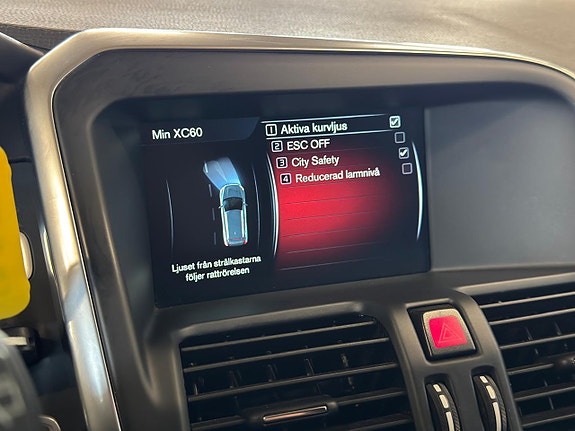Volvo XC60 10 of 17