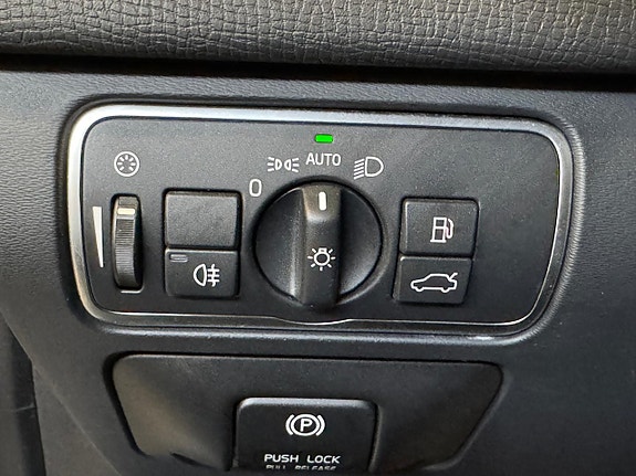 Volvo XC60 17 of 17