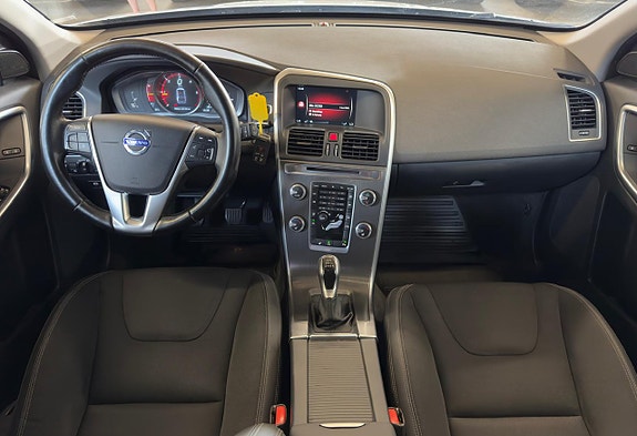 Volvo XC60 9 of 17