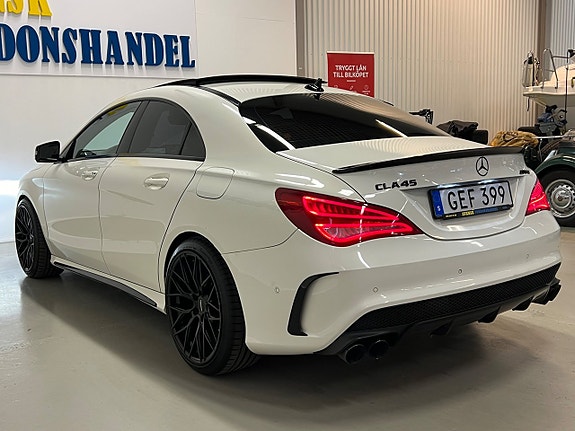Mercedes-Benz CLA45 12 of 21