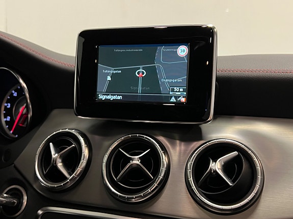 Mercedes-Benz CLA45 20 of 21