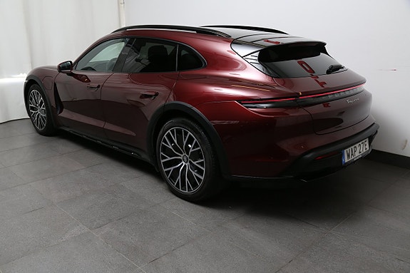 Porsche Taycan 4 of 5