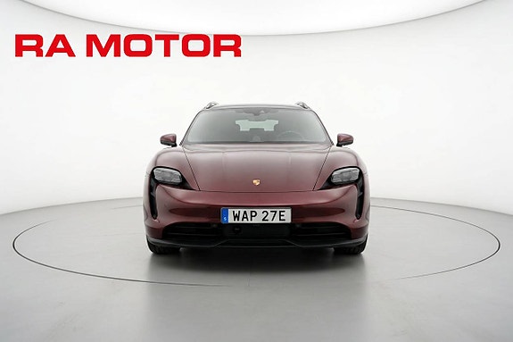 Porsche Taycan 6 of 30
