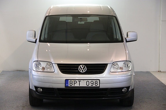 Volkswagen Caddy Maxi 2 of 5