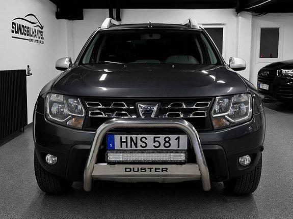 Dacia Duster 2 of 5
