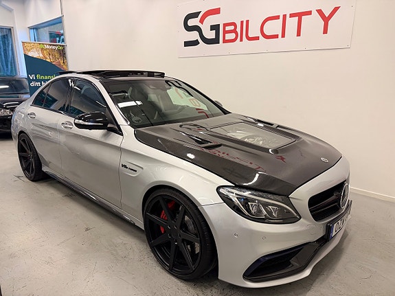 Mercedes-Benz C63 6 of 30