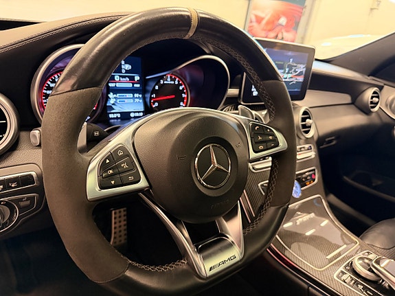 Mercedes-Benz C63 29 of 30