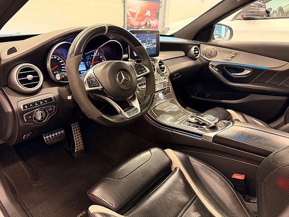 Mercedes-Benz C63 18 of 30