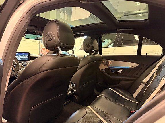 Mercedes-Benz C63 22 of 30