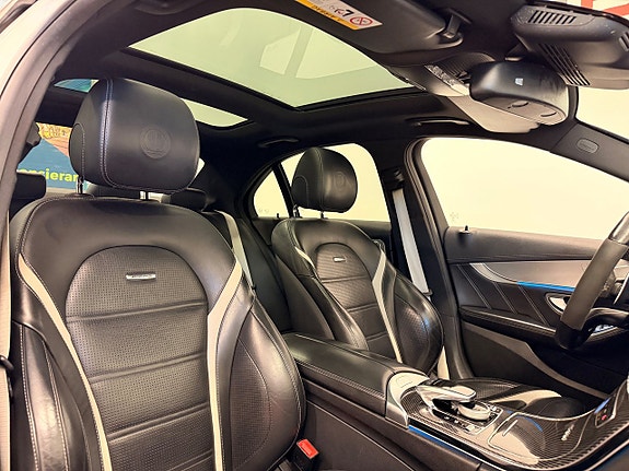 Mercedes-Benz C63 21 of 30