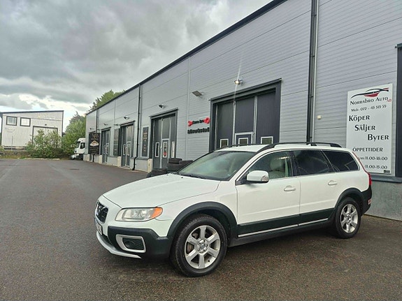 Volvo XC70 4 of 19