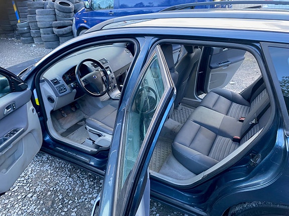 Volvo V50 5 of 9