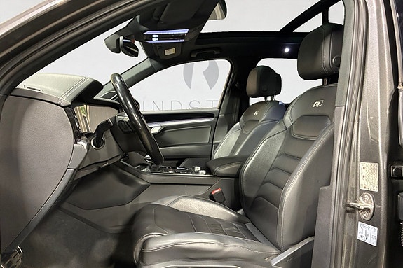 Volkswagen Touareg 3 of 17