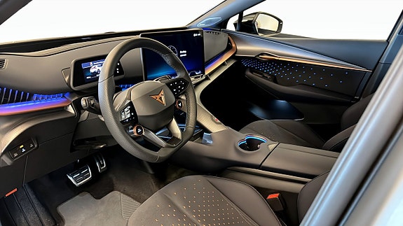 Cupra Tavascan 7 of 15