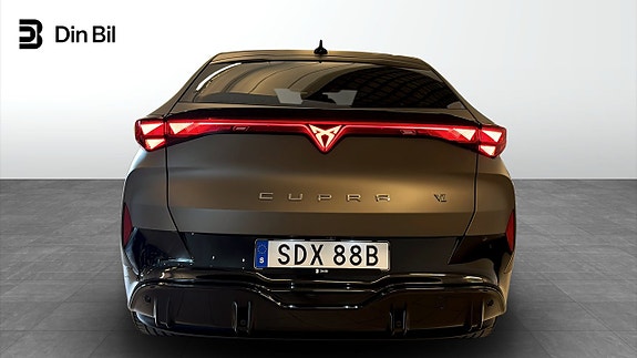 Cupra Tavascan 5 of 5