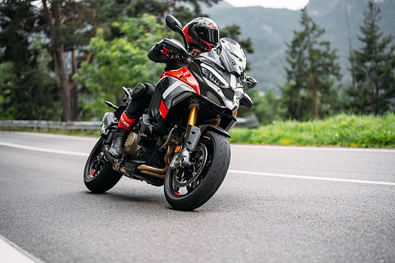 Ducati Multistrada V4 Pikes Peak *Kampanj* Kampanjpris Spara 20 K 2 of 4