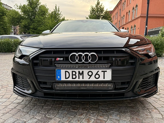 Audi S6 3 of 5