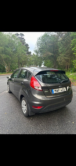 Ford Fiesta 5 of 11
