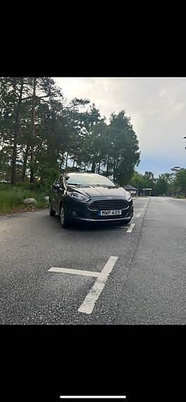 Ford Fiesta 2 of 11