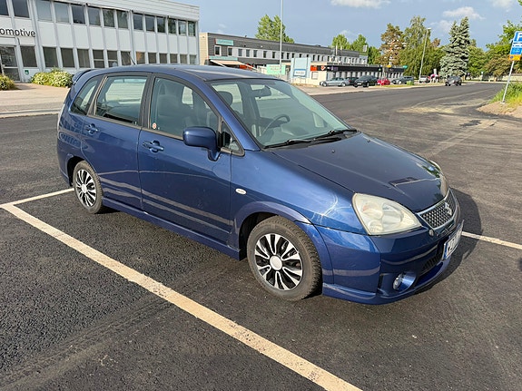 Suzuki Liana 3 of 5