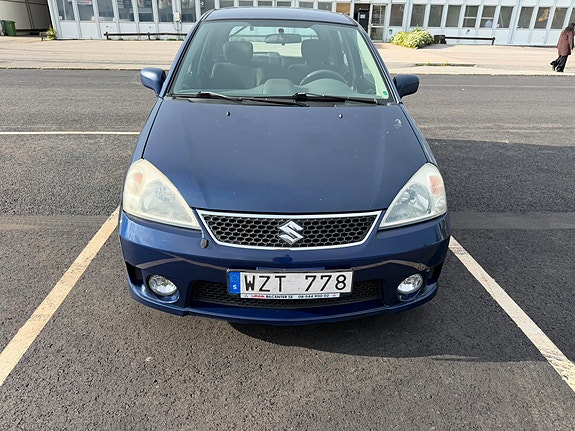 Suzuki Liana 2 of 5