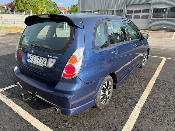 Suzuki Liana 4 of 5