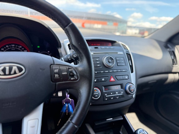 Kia Ceed 7 of 7