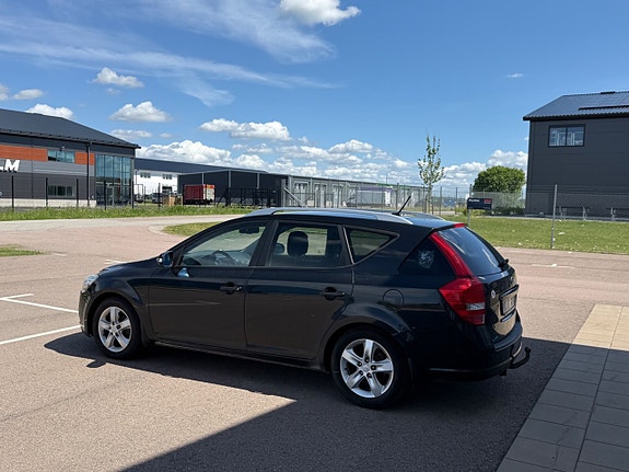Kia Ceed 3 of 7