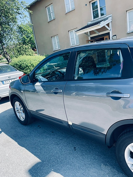 Nissan Qashqai 4 of 5
