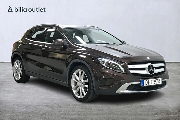 Mercedes-Benz GLA220 4 of 5