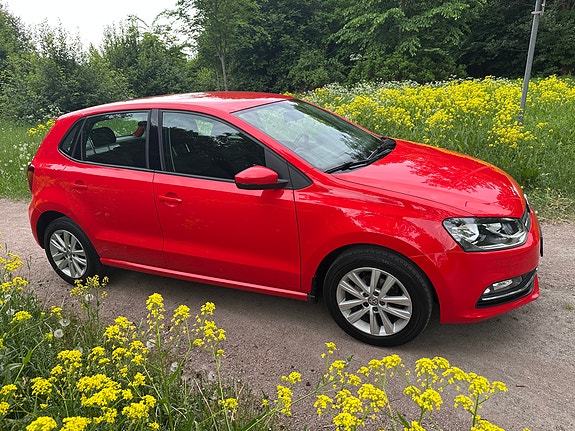 Volkswagen Polo 2 of 5