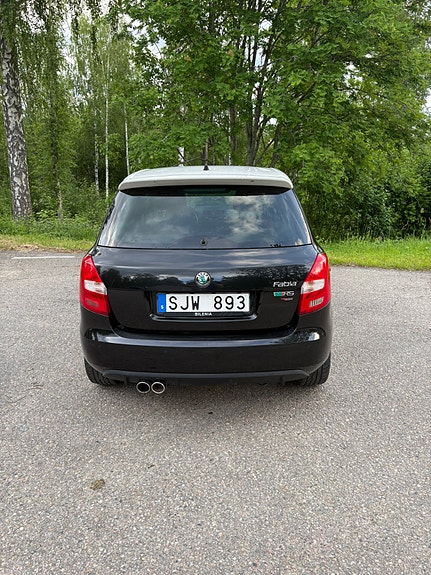 Skoda Fabia 3 of 5