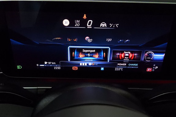 Mercedes-Benz GLE53 26 of 30