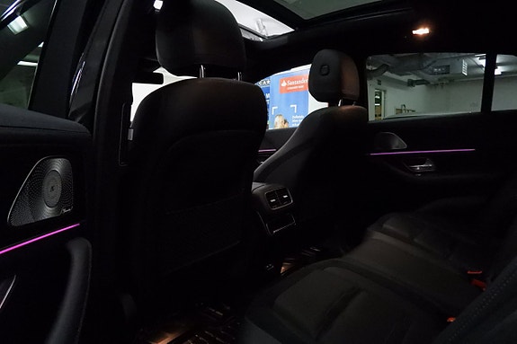 Mercedes-Benz GLE53 18 of 30