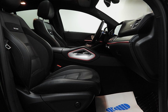 Mercedes-Benz GLE53 13 of 30