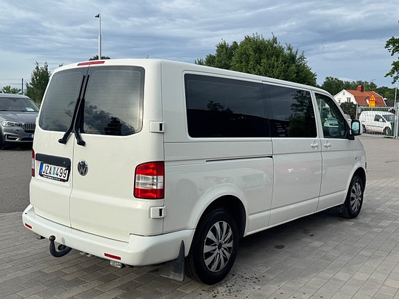 Volkswagen Caravelle 5 of 5