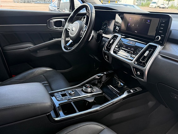Kia Sorento 6 of 19