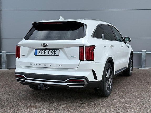 Kia Sorento 3 of 19