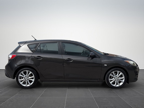 Mazda 3 5 of 5