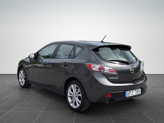 Mazda 3 3 of 5