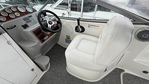 Bayliner 245 Cruiser 2008 9 of 20