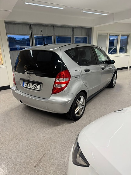 Mercedes-Benz A170 5 of 5