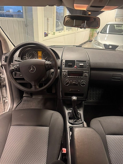 Mercedes-Benz A170 6 of 10