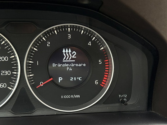 Volvo XC60 23 of 30