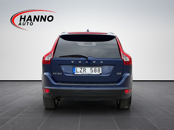 Volvo XC60 4 of 5