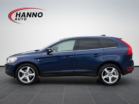 Volvo XC60 2 of 5