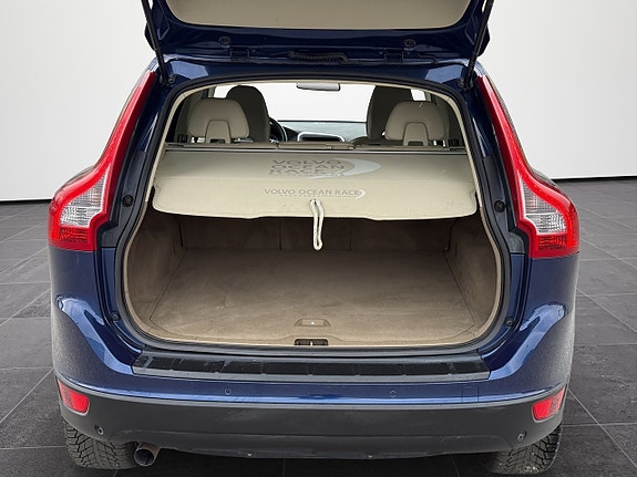 Volvo XC60 20 of 30