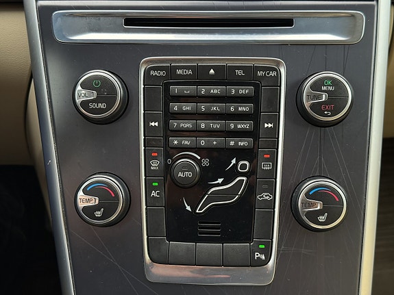 Volvo XC60 28 of 30
