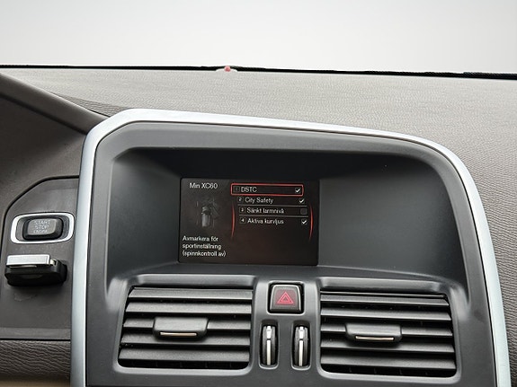Volvo XC60 24 of 30