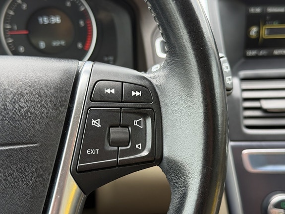 Volvo XC60 30 of 30